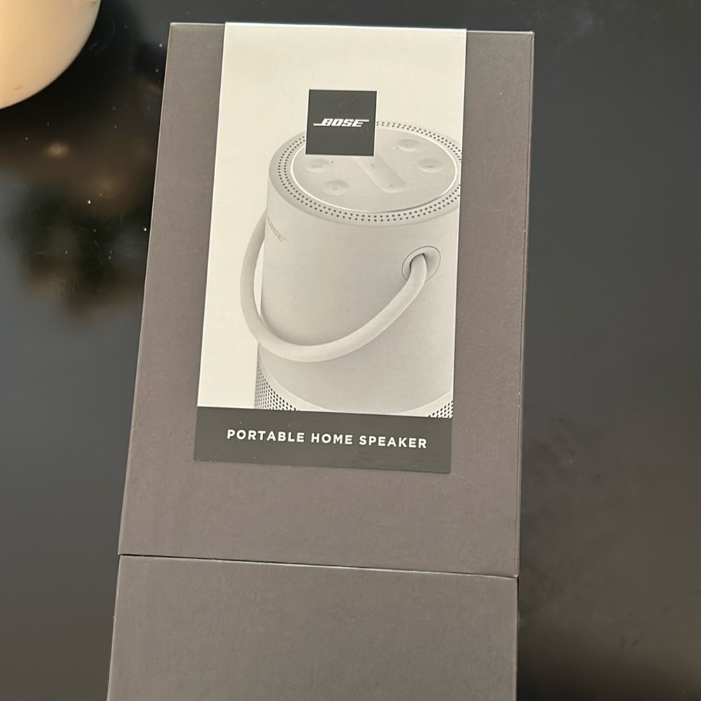 Bose portable home speaker